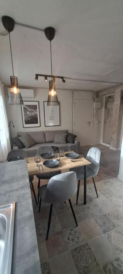 Appartement Sunny Handmade Home. Wi-fi, A/c & Free Parking *