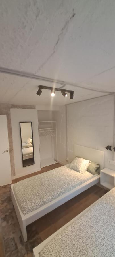 Appartement Sunny Handmade Home. Wi-fi, A/c & Free Parking *