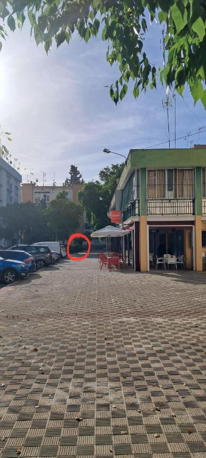 Sunny Handmade Home. Wi-fi, A/c & Free Parking Appartement