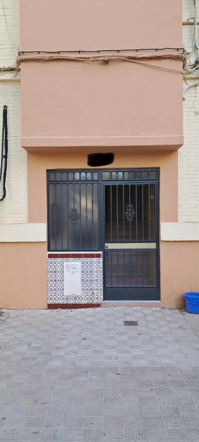 Appartement Sunny Handmade Home. Wi-fi, A/c & Free Parking